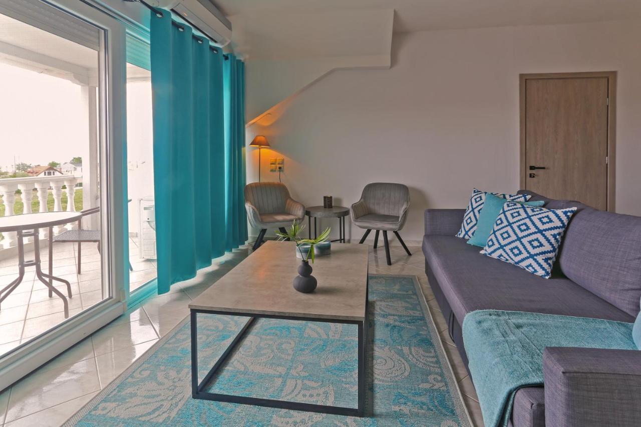 Joya Ofrynio Stylish Suites Ofrinion Exterior photo
